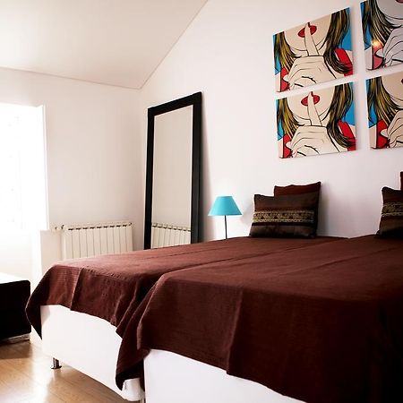 Triplex With Garage - Praca Das Flores Lisboa Habitación foto