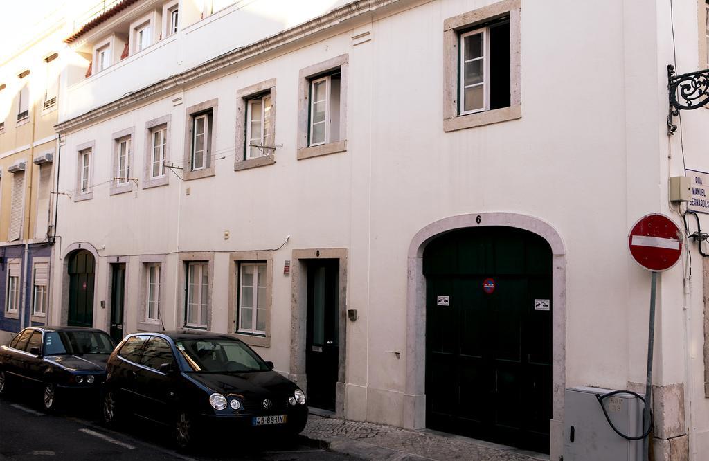 Triplex With Garage - Praca Das Flores Lisboa Habitación foto