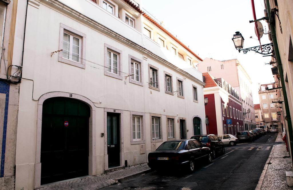 Triplex With Garage - Praca Das Flores Lisboa Habitación foto